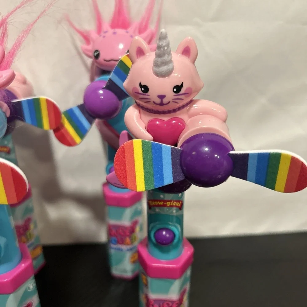 Sweet Squad Candy‎ Fan Ages 3+ Axolotl & Unicorn Cat Mermaid Party Favors